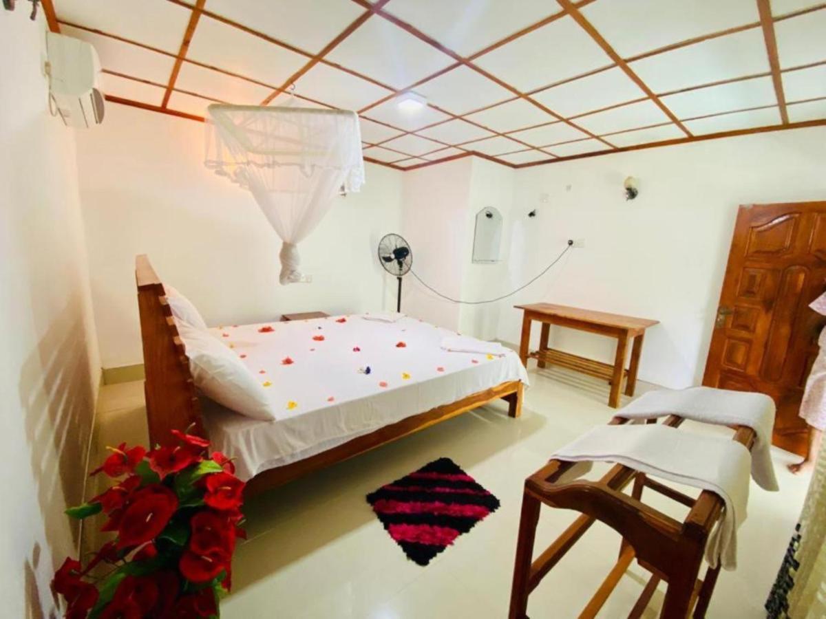Rock Lake Home Stay Sigiriya Exterior photo