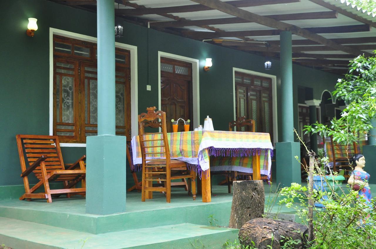 Rock Lake Home Stay Sigiriya Exterior photo